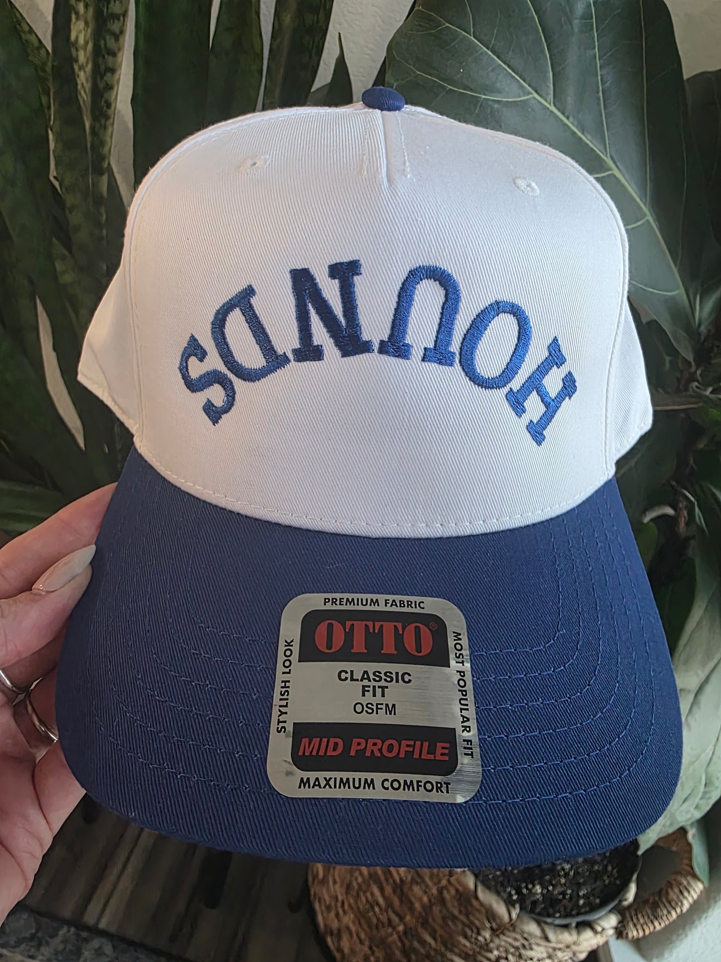 "Hounds" & "Peaster" Upsidedown Trend Cap
