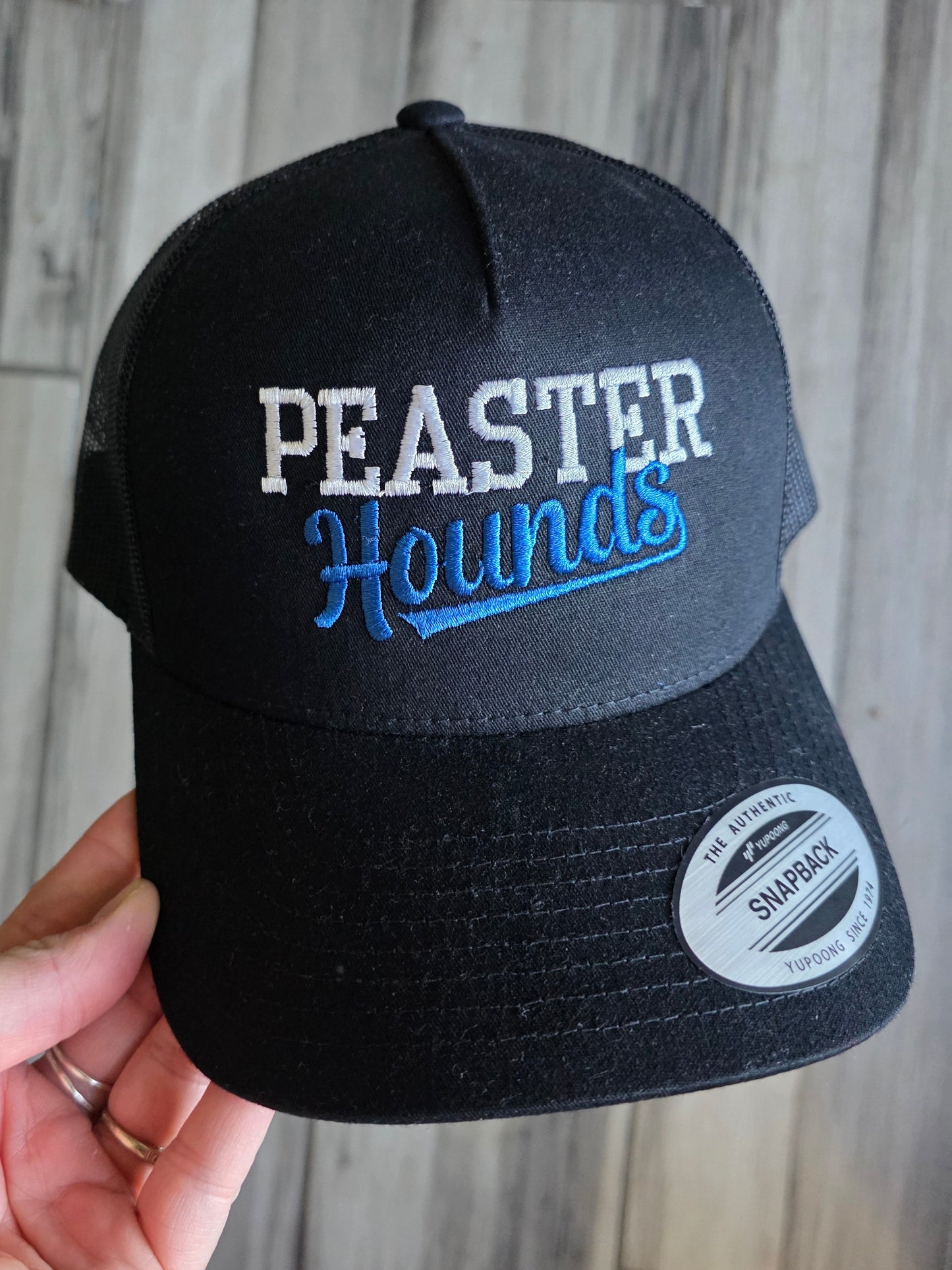 New Peaster Hounds Black/White Hat
