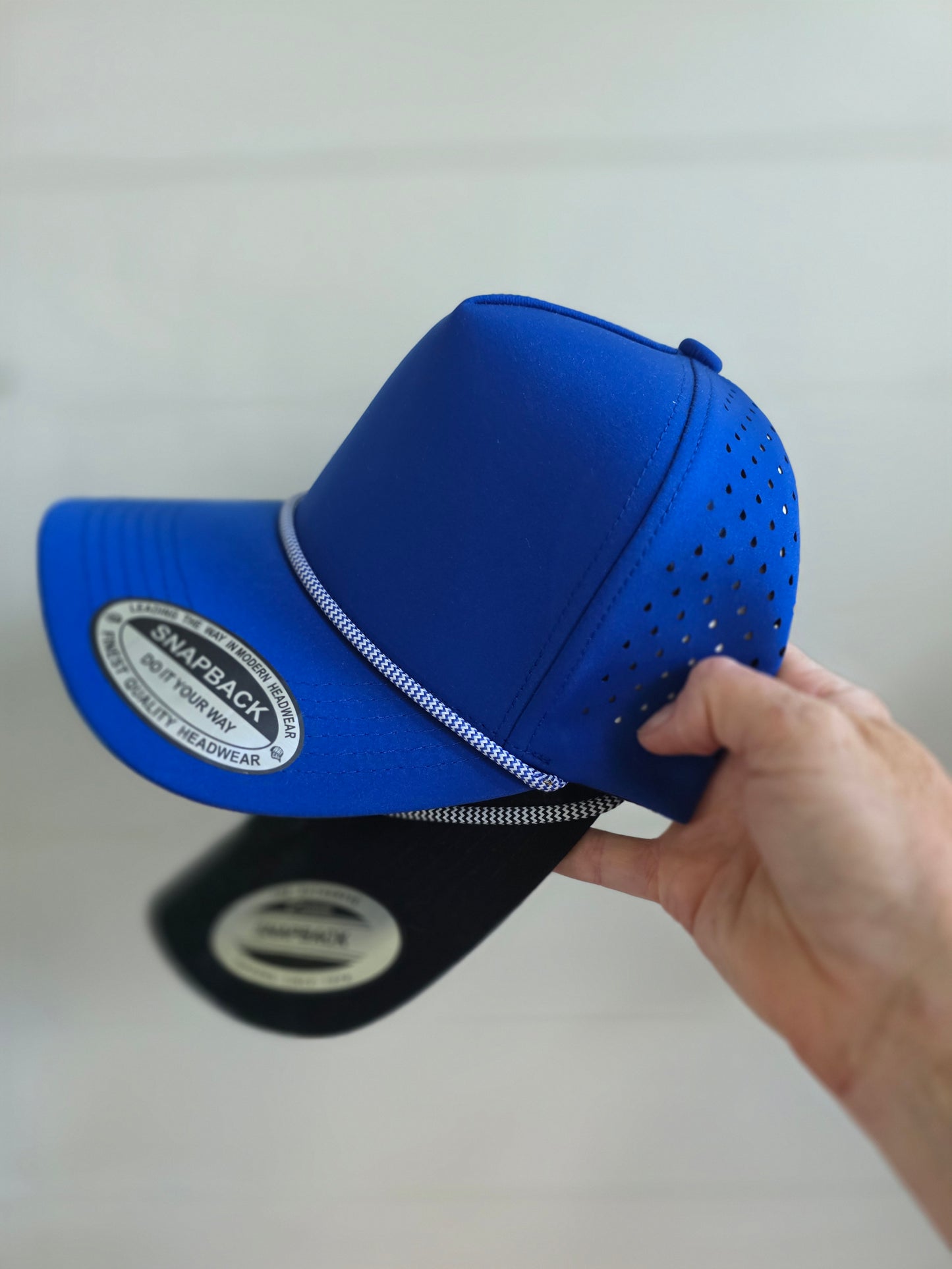 New Peaster Hounds Black/White Hat