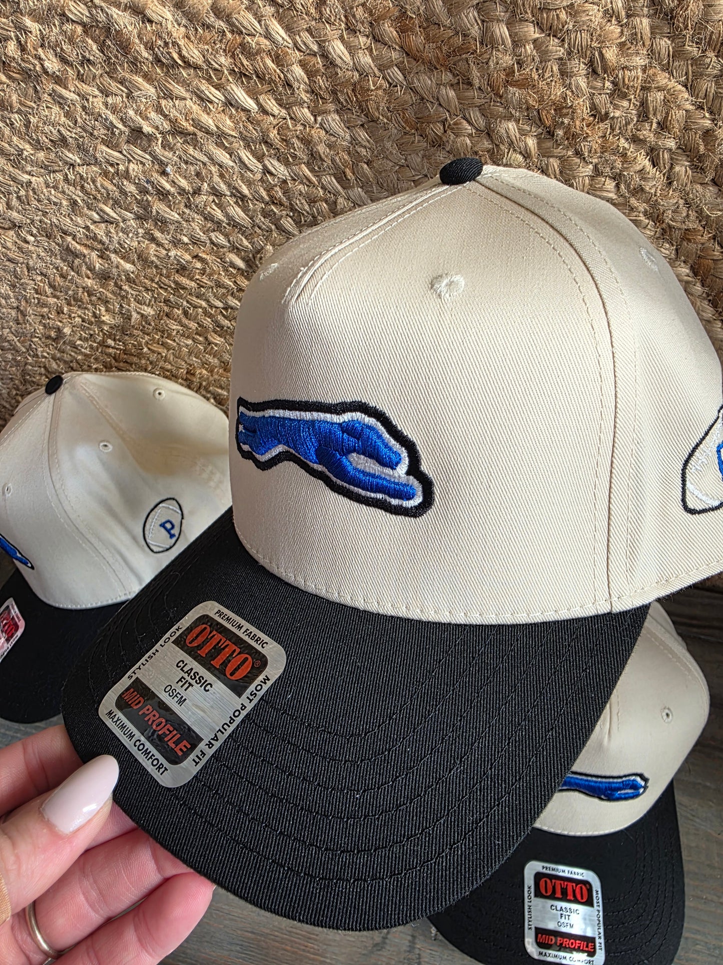 Puff Embroidered Greyhound Hat